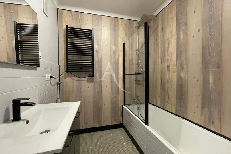 Photo n°9 - Acheter un appartement 3 pièces<br/> de 75 m² à Nantes (44000)