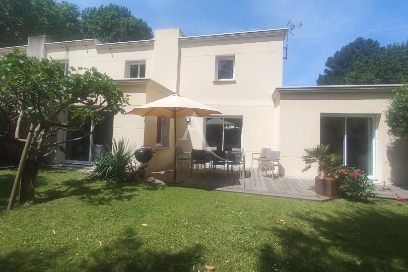 Photo n°1 - Acheter un maison 6 pièces<br/> de 148 m² à Nantes (44100)